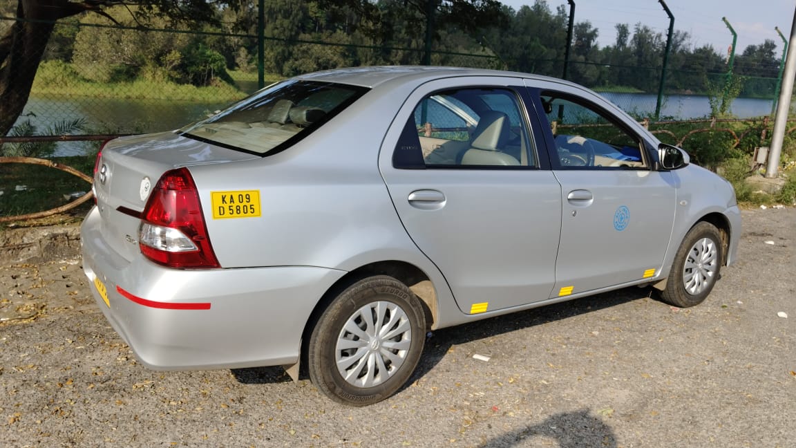 Sedan Cab - Shankar Travells